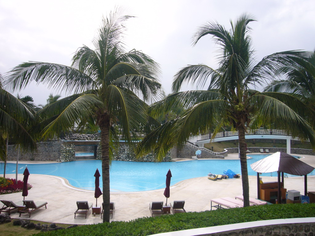 The swimming pool at the Gloria Resort Sanya