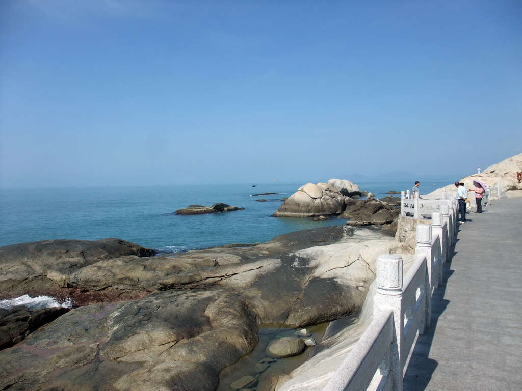 Rocks at the beach of the Sanya Nanshan Dongtian Park