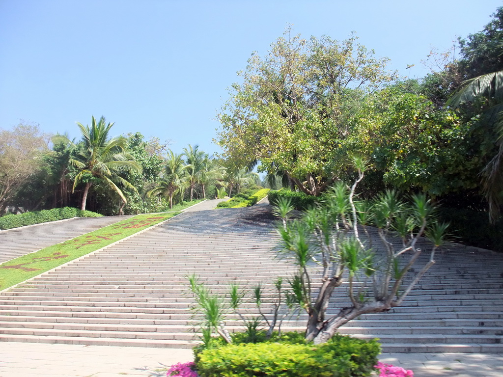 Staircase to the Group Sculpture of Jian Zhen at the Sanya Nanshan Dongtian Park