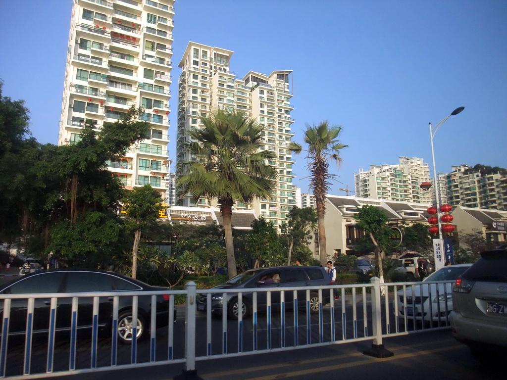 Buildings at Sanyawan Road, viewed from a car