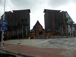 Front of the Sanya Bay Mangrove Tree Resort at Fenghuang Road, viewed from the car