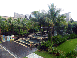 Fountain and trees at the front of the Sanya Bay Mangrove Tree Resort