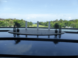 Pond in the lobby of the InterContinental Sanya Haitang Bay Resort, with a view on the garden and the beach