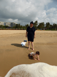 Miaomiao and Max at the beach of the InterContinental Sanya Haitang Bay Resort