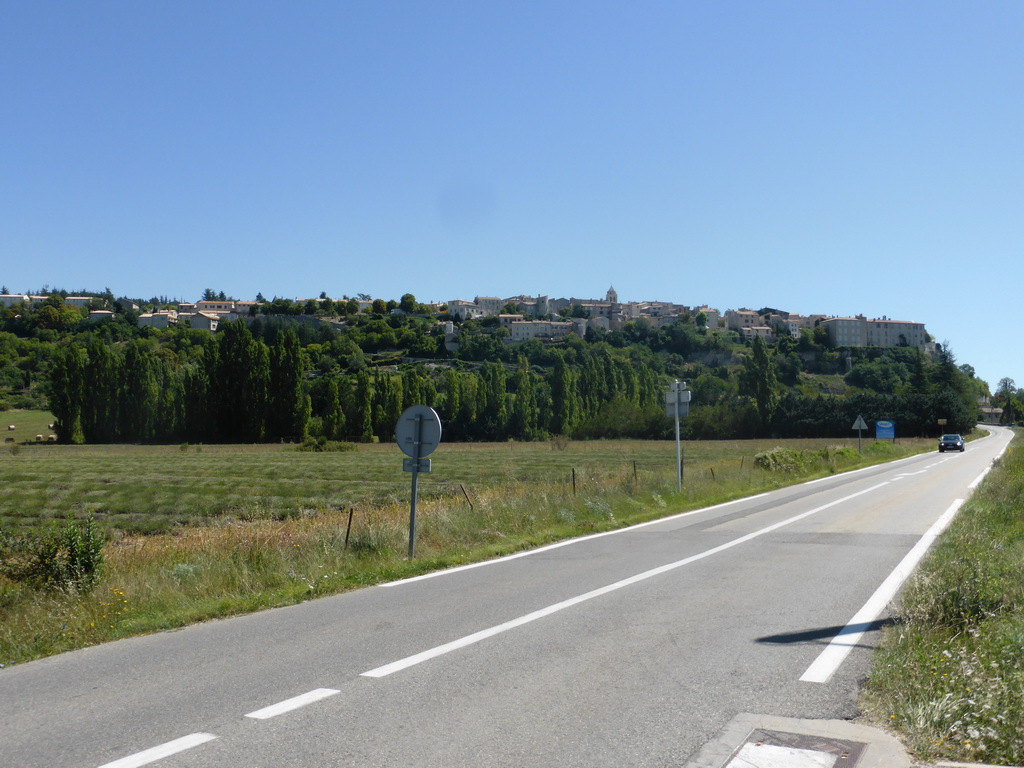 The D942 road and the west side of the town of Sault