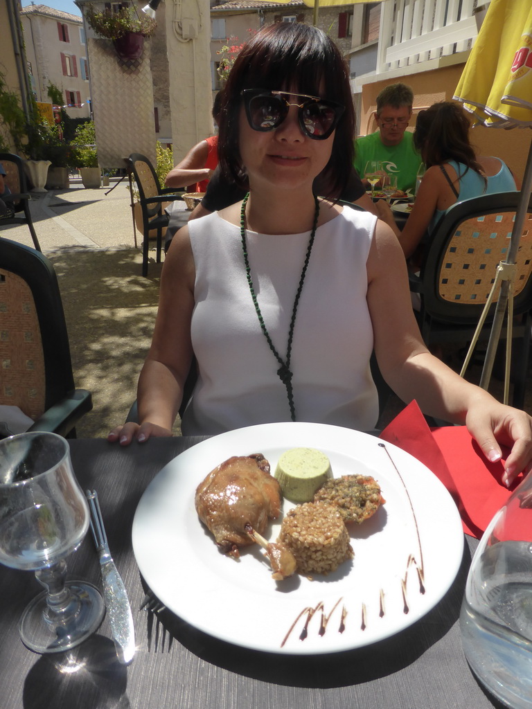 Miaomiao having lunch at the Restaurant l`Atelier at the Avenue de la Résistance