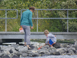 Our friends catching crabs at the Duikplaats `t Koepeltje, viewed from the West Repart beach