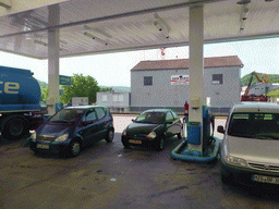 Our Ford Ka at the gas station next to the Route du Vin road at Schengen (Waistrooss)