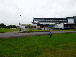 Max in front of Hotel Selfoss