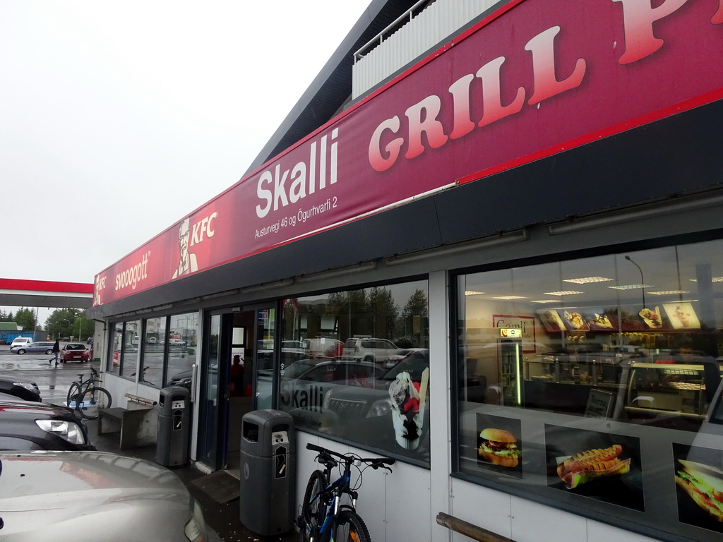 Front of the KFC restaurant at the Austurvegur street