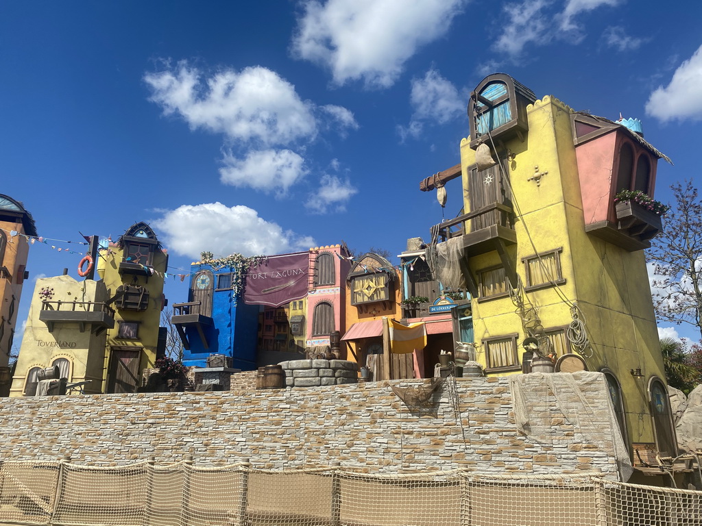 Stage at the Port Laguna section at the Toverland theme park, just before the Aqua Bellatores show