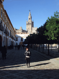 Miaomiao at the Patio de Banderas courtyard, with a view on the Seville Cathedral with the Giralda tower