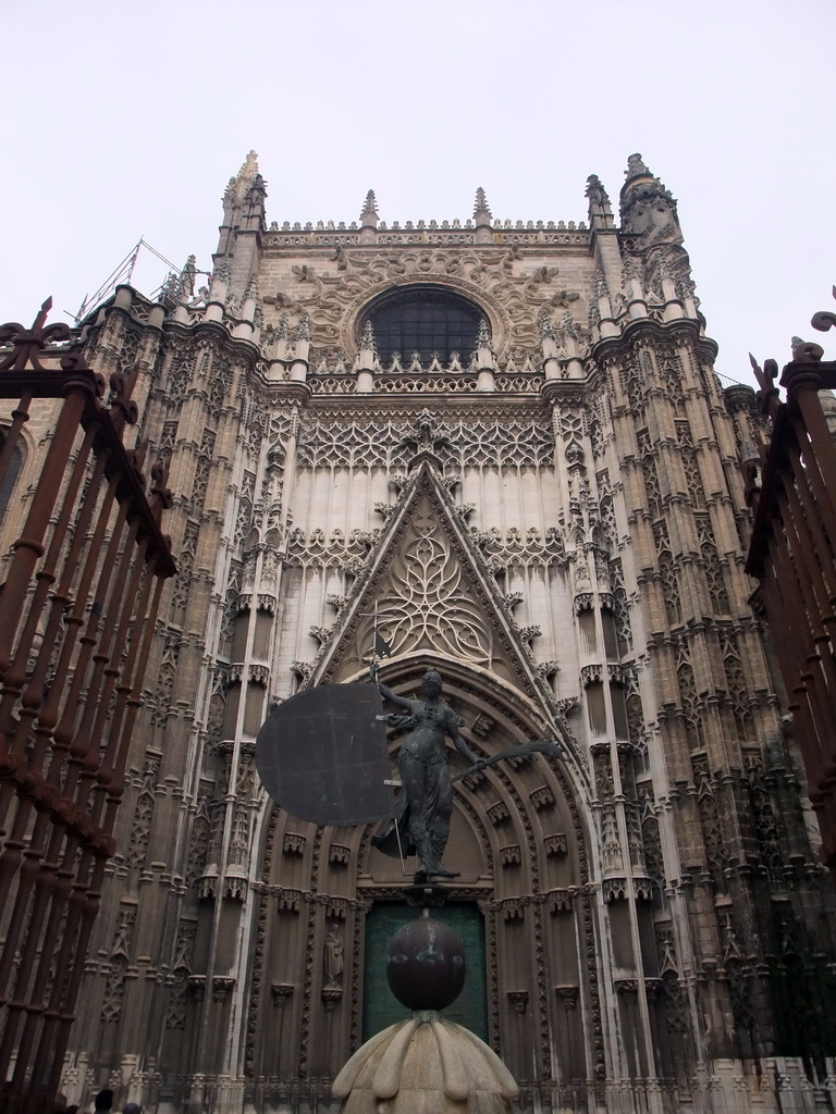 South side of the Seville Cathedral, with a copy of the Giraldillo