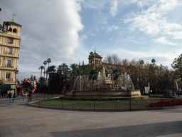 The Fuente de Sevilla fountain and the Hotel Alfonso XIII at the Puerta de Jerez square
