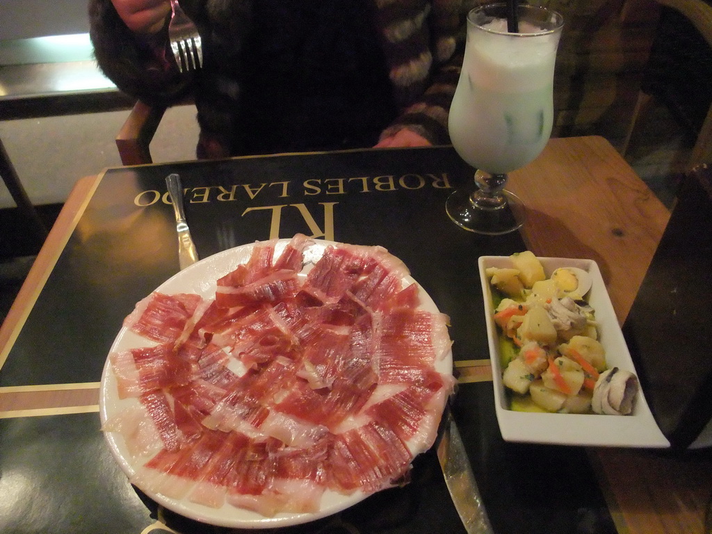 Tapas at Restaurante Robles Laredo at the Calle Sierpes street