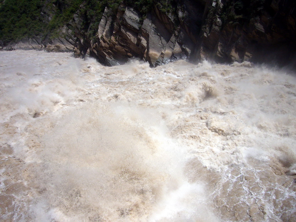 Rapids at Tiger Leaping Gorge