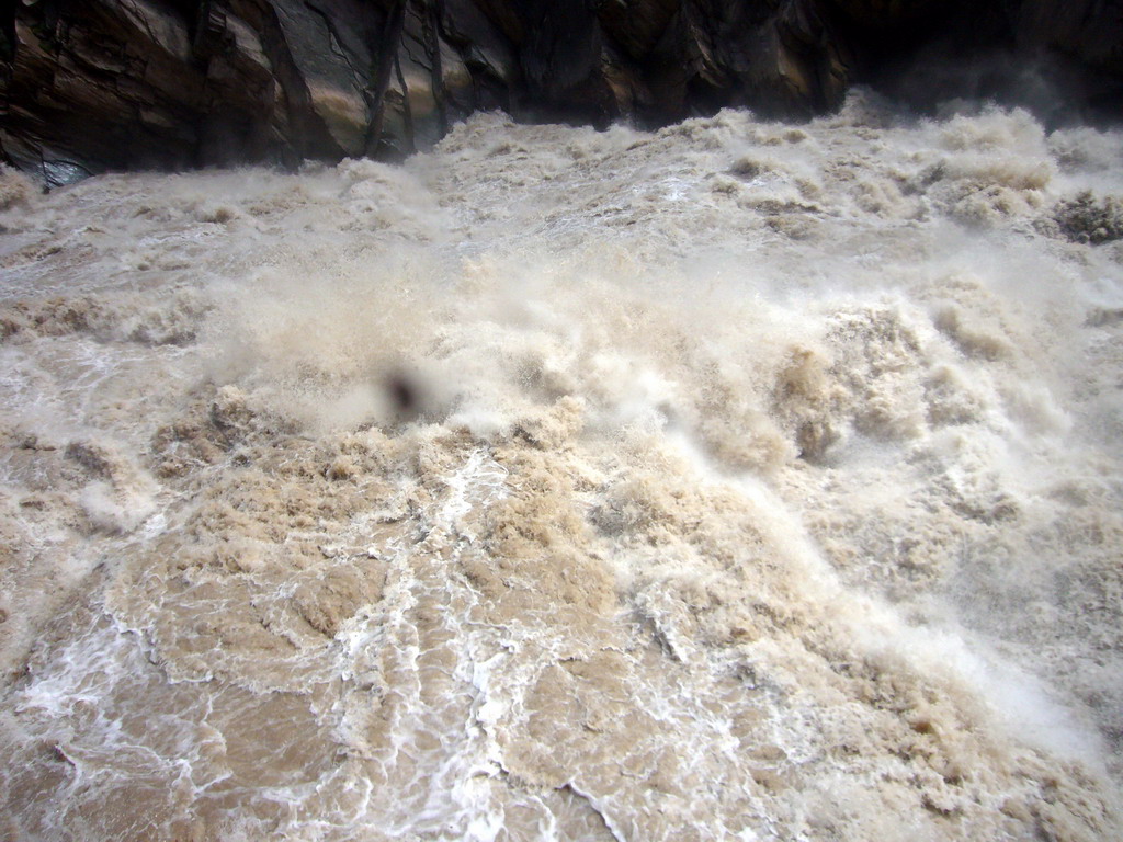 Rapids at Tiger Leaping Gorge