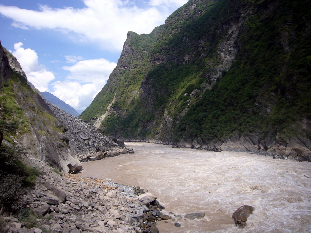 Rapids at Tiger Leaping Gorge