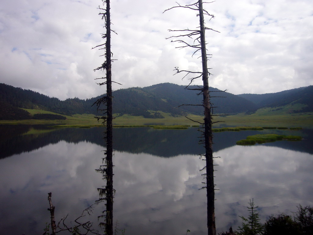 Shudu Lake in Potatso National Park