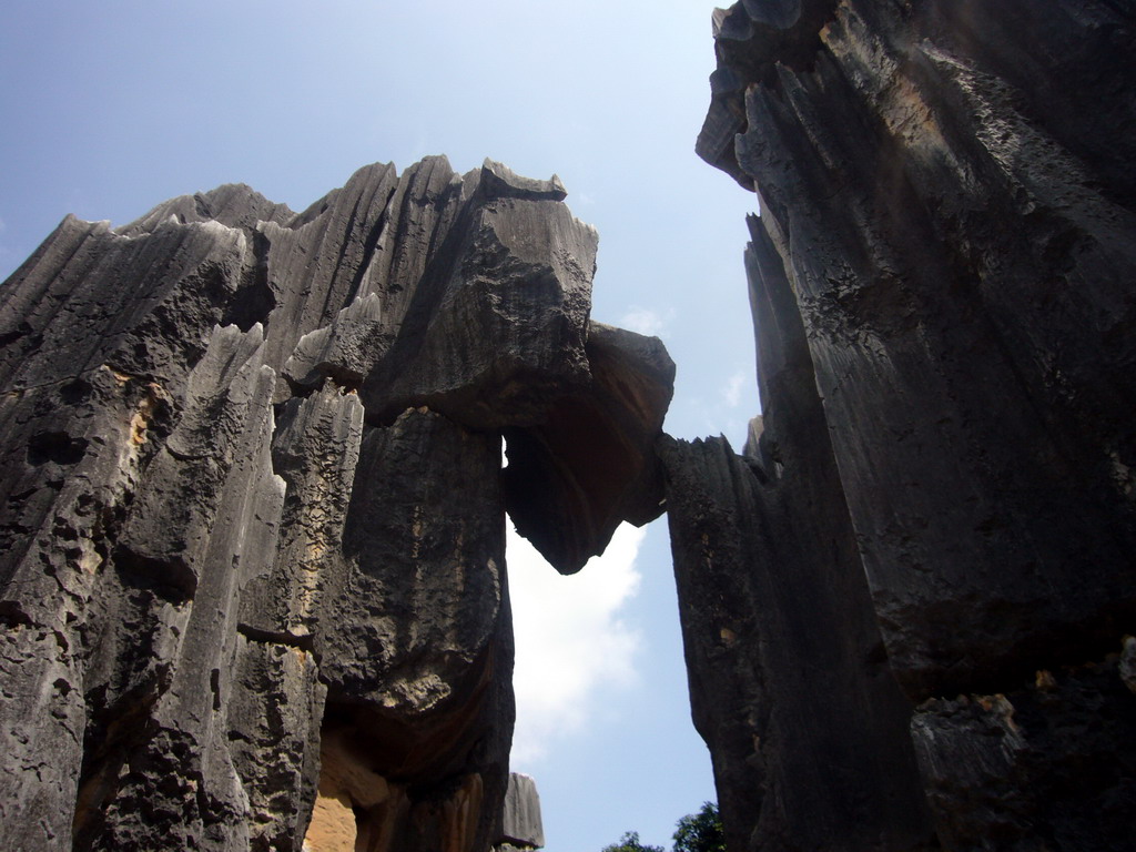 Hanging stone in the Major Stone Forest of Shilin National Park