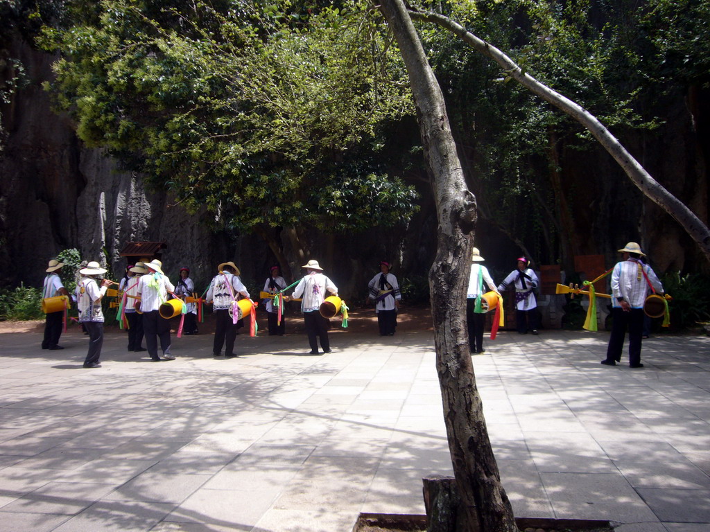 Minorities dancing in Shilin National Park