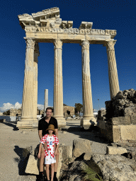 Tim and Max at the west side of the Apollon Temple at the Apollon Sokak alley