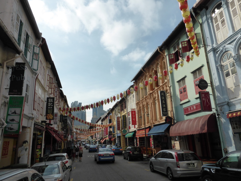 Shops and decorations at Temple Street