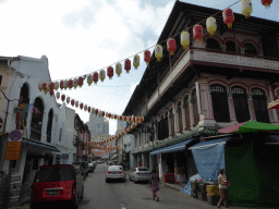 Shops and decorations at Temple Street