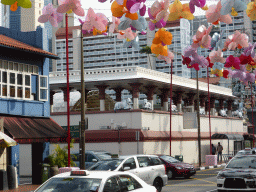 South corner of the Sri Mariamman Temple at the crossing of South Bridge Road and Temple Street