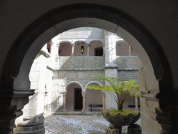 Arch and courtyard of the Manueline Cloister at the Palácio da Pena palace