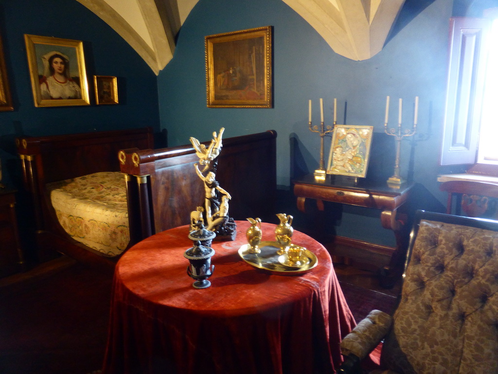 Bedroom at the lower floor of the Palácio da Pena palace