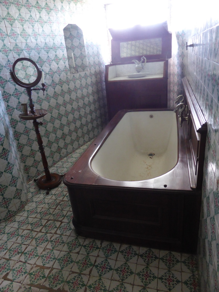 Bathroom at the upper floor of the Palácio da Pena palace