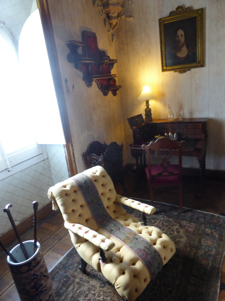 Room with chairs and desk at the upper floor of the Palácio da Pena palace