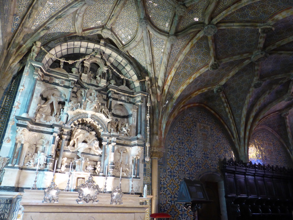 Choir, apse and altar of the Chapel at the Palácio da Pena palace