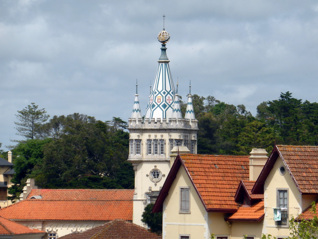 The tower of the City Hall, viewed from the Largo Rainha Dona Amélia square