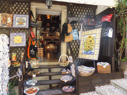 Souvenir shop at the Escadinhas do Teixeira staircase