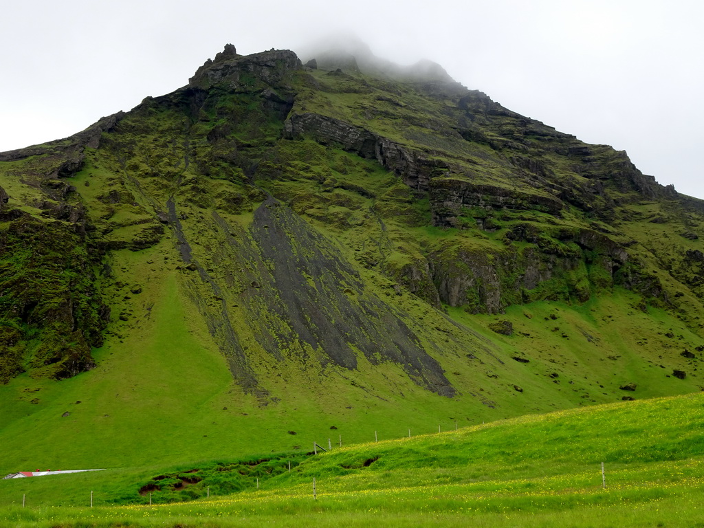 Mountain on the west side of Skógar