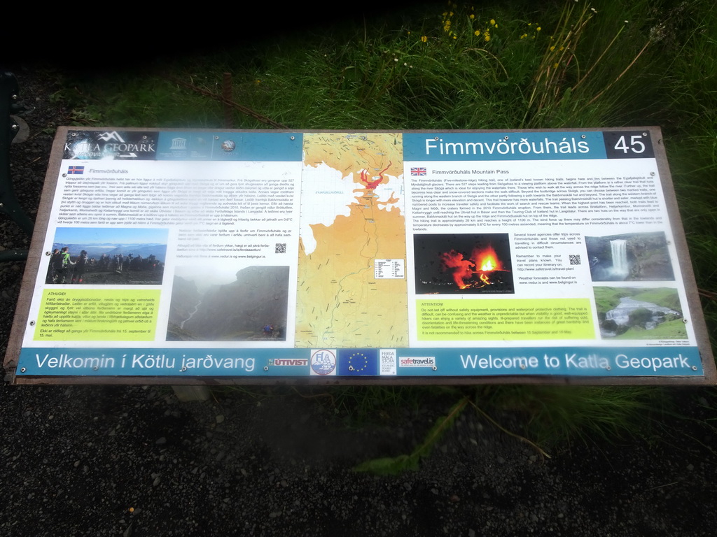 Information on the Fimmvörðuháls Mountain Pass of the Katla Geopark, at the path from the Skógafoss waterfall to the parking lot