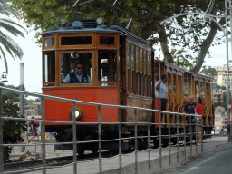 Tram at the Carretera Puerto Sóller road, viewed from the rental car