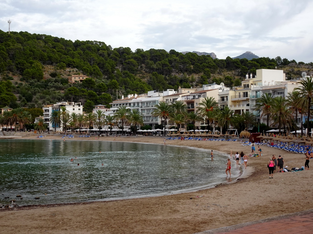 West side of the Platja d`en Repic beach, viewed from the Camí del Far street