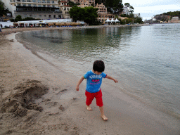 Max at the west side of the Platja d`en Repic beach