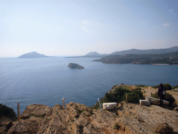 Miaomiao at Cape Sounion