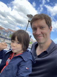 stavenisse_6_093 - 261 kb - 768x1024 - Tim and Max at the terrace of the `t Packhuys Restaurant Tim and Max at the terrace of the `t Packhuys Restaurant