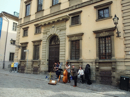 Street musicians at the Järntorget square in the Gamla Stan neighborhood