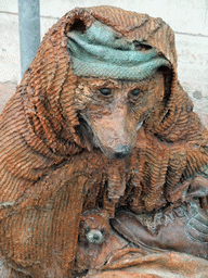 Fox statue in front of the Rosenbad building