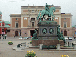 The Gustav Adolfs Torg square with an equestrian statue of Gustav II Adolf and the Royal Swedish Opera (Kungliga Operan), from the sightseeing bus