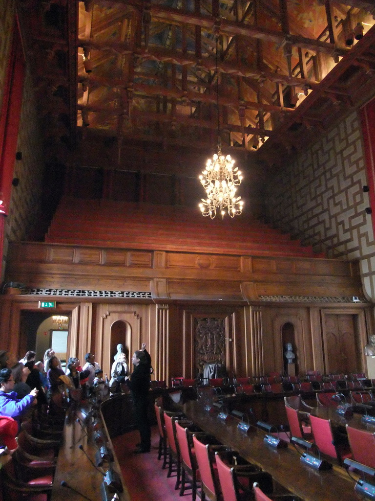 Miaomiao in the Council Hall of the Stockholm City Hall