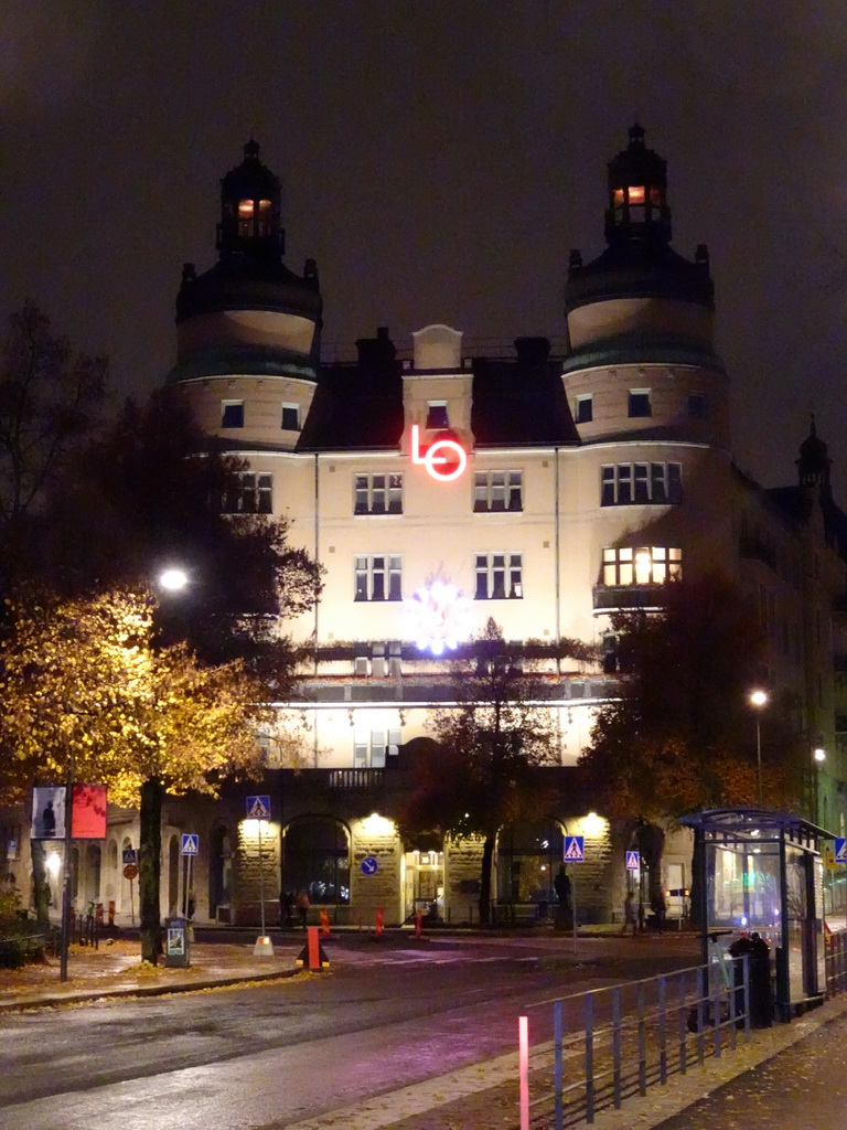 Front of the Landsorganisationen Sverige LO building at the Vasagatan street, by night