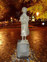 Statue at the Sankt Eriksplan square, by night