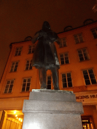 Statue of Lars Johan Hierta at the Riddarhustorget street, by night